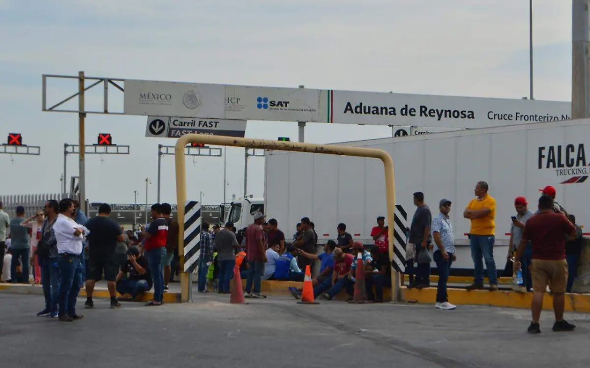 Protestan traileros en el Puente Reynosa-Pharr Jaime Jiménez (1)